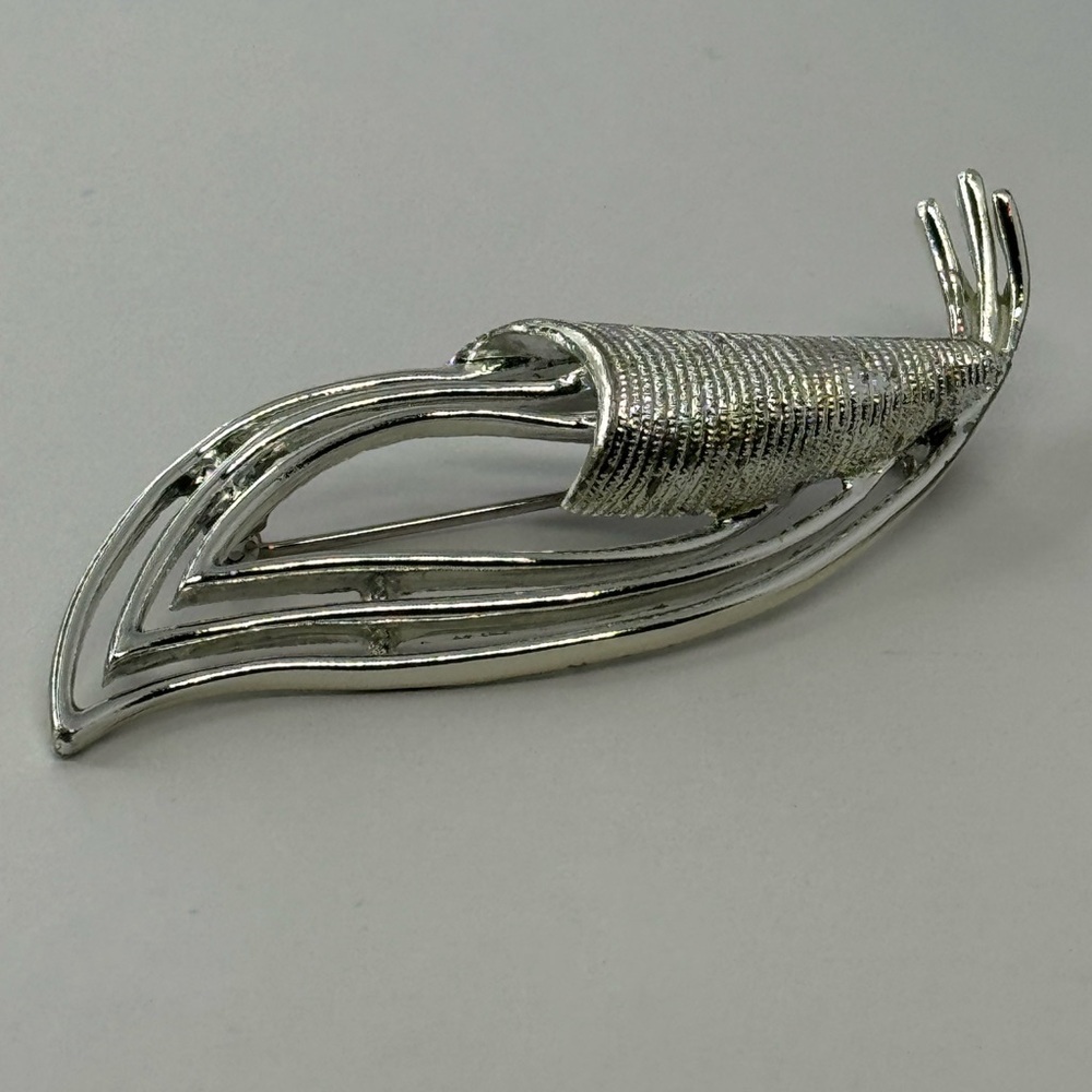 Vtg Sarah Coventry  Brooch